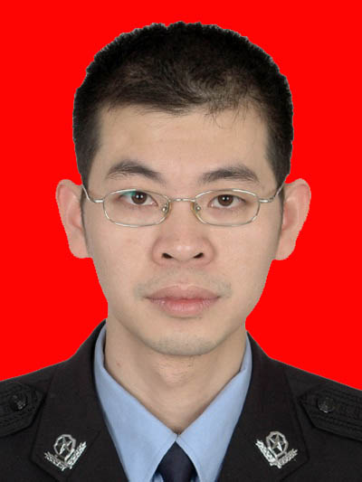 梁耀基.jpg