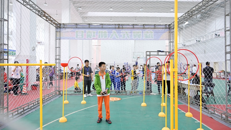 无人机翼装竞速 (1).JPG