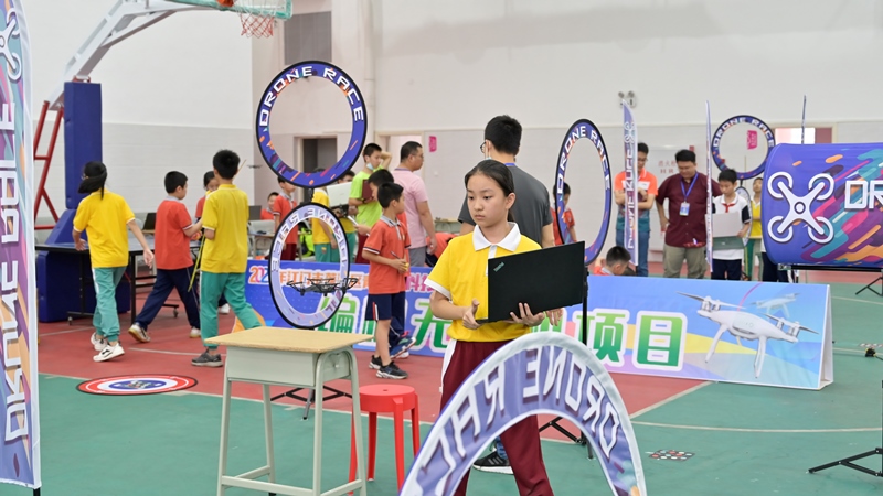 无人机翼装竞速 (2).JPG