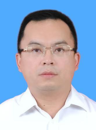 李斌（蓝底）_WPS证件照(1).jpg